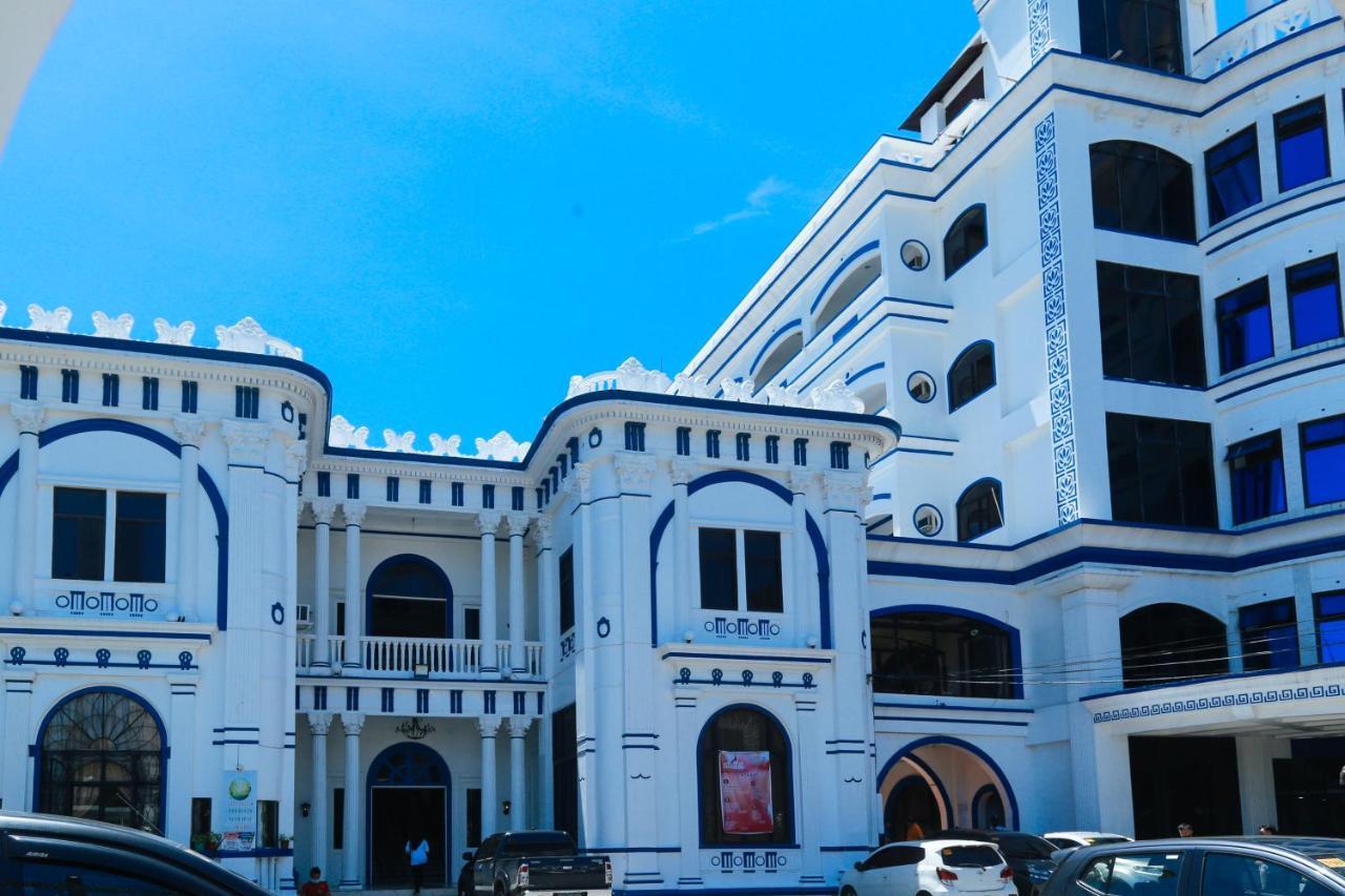 Reddoorz Plus @ Castle Chateau Iloilo Bagian luar foto